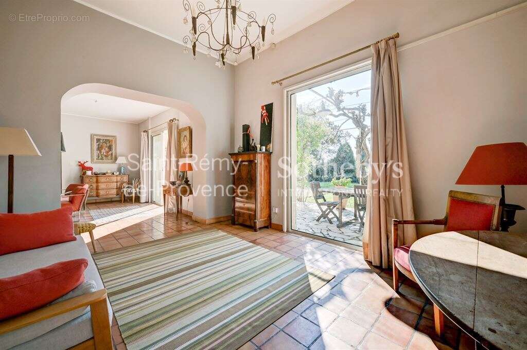 Maison à LES ANGLES