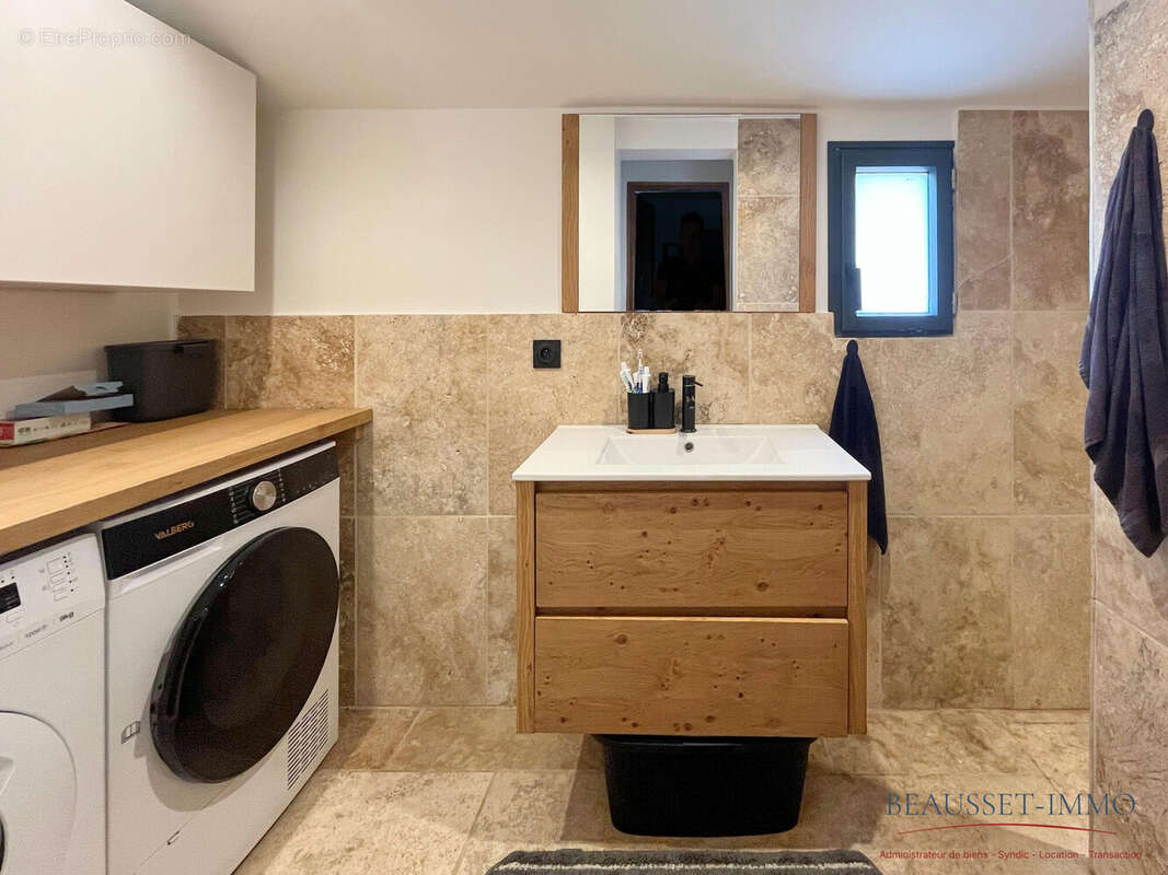 Maison 74 m² à La Cadiere-D'azur  - photo 6
