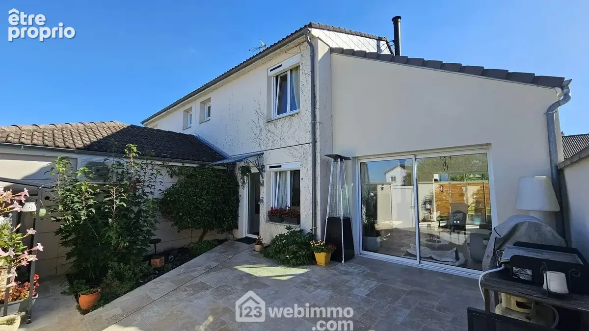 Venez découvrir cette belle maison entretenue de 115 m².