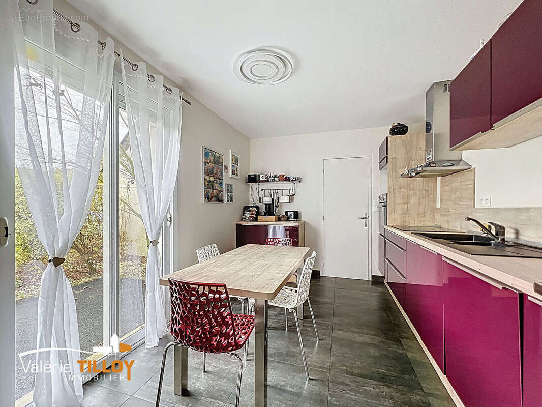 Maison à CHARTRES-DE-BRETAGNE