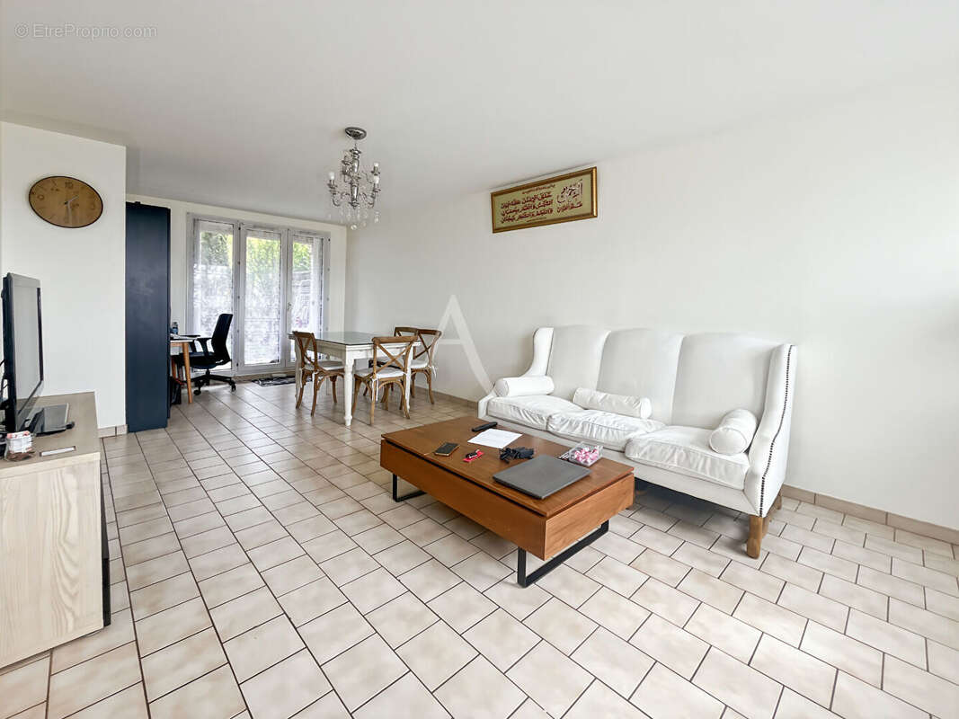 Maison à COURDIMANCHE