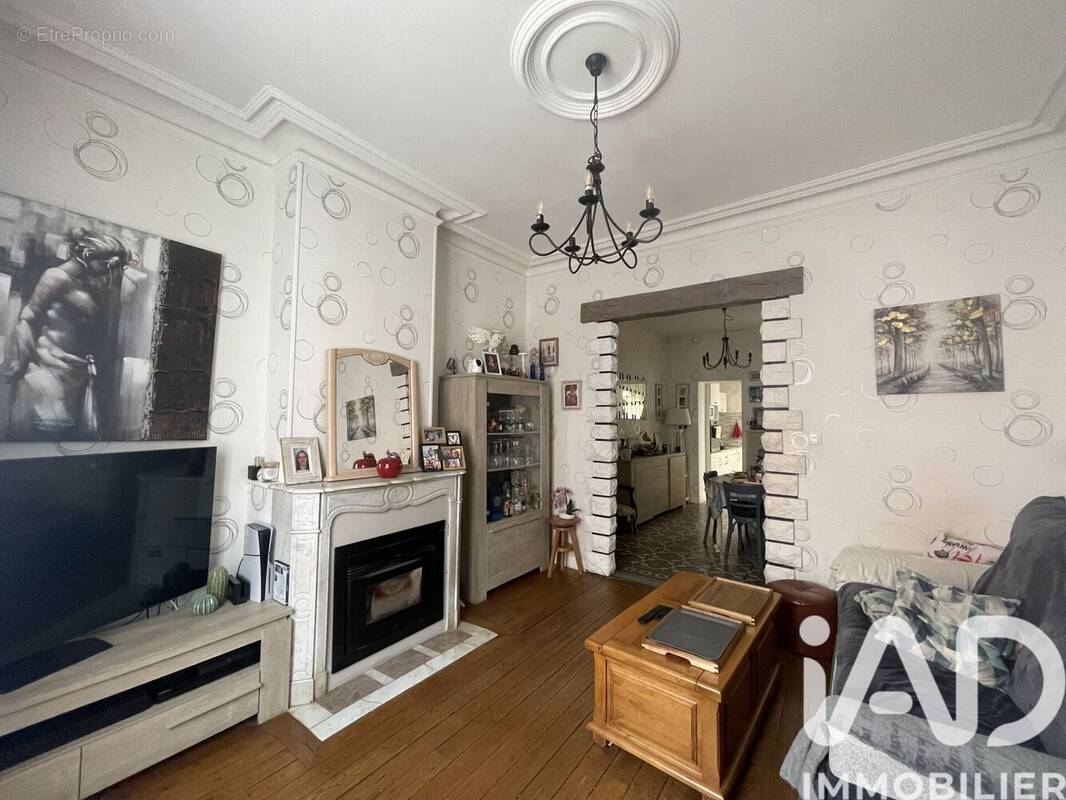 Photo 1 - Maison à SAINT-QUENTIN