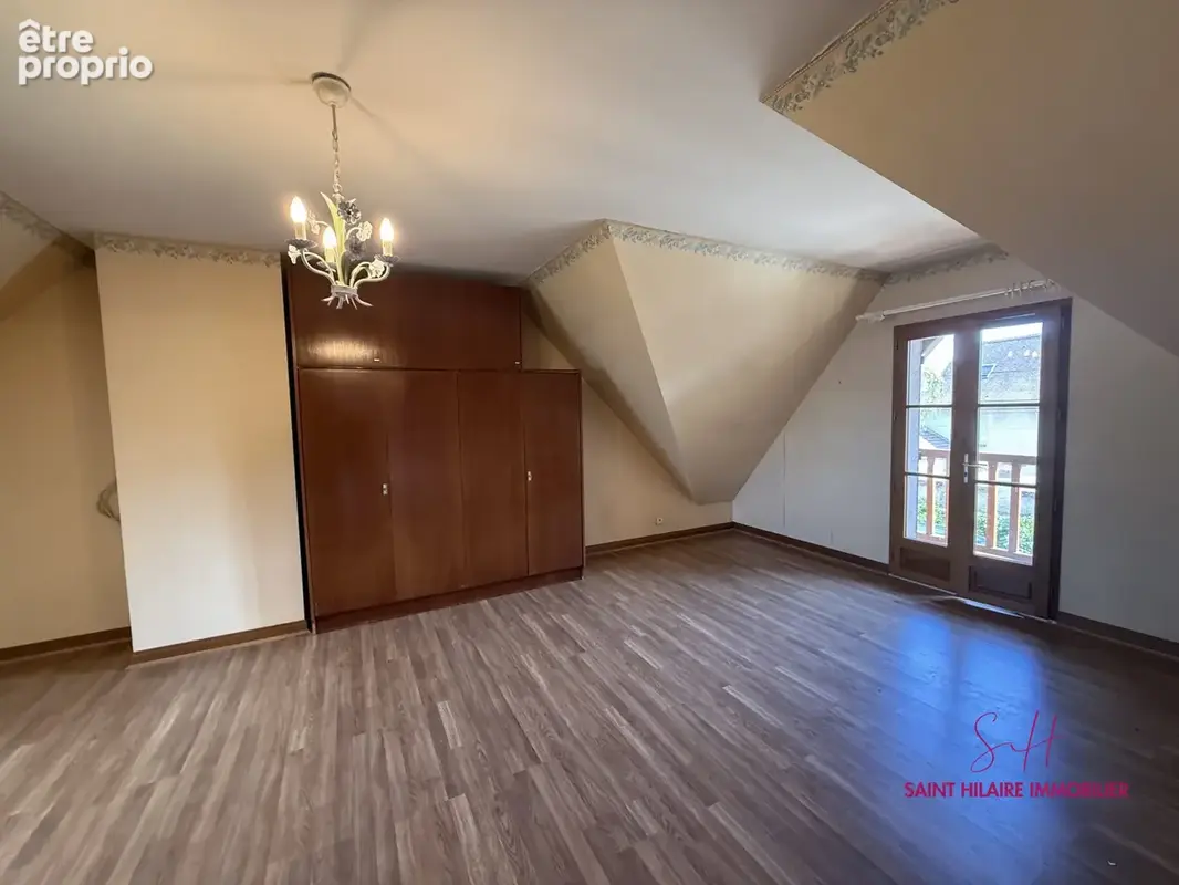 Maison 8 pièces 210 m² à vendre à Saint-Hilaire-Saint-Mesmin (45160) - photo 5