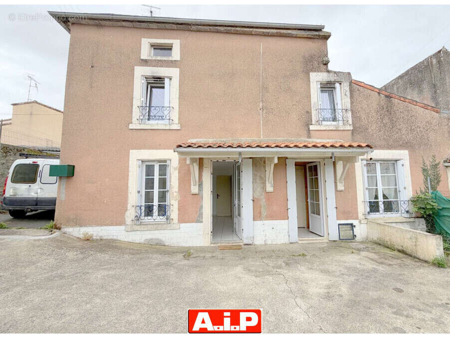 Maison à ANTIGNY