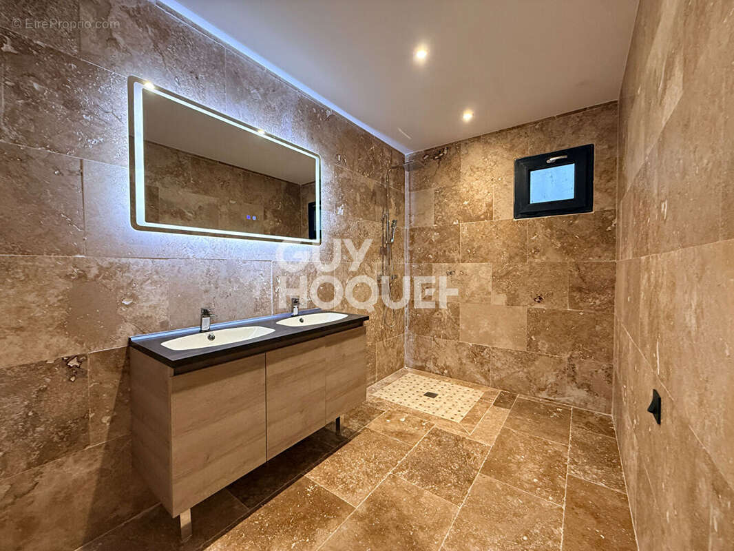 Maison à RIVE-DE-GIER