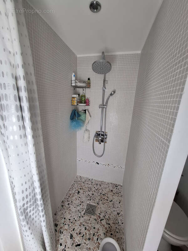 Maison à FONTVIEILLE