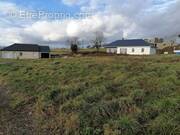 Terrain à SAINTE-JULIETTE-SUR-VIAUR