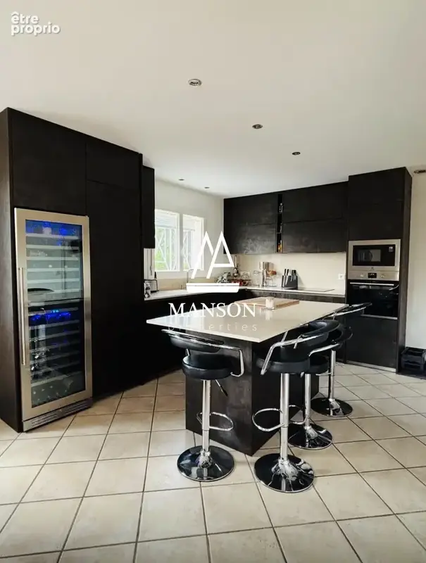 Maison 5 pièces 136 m² à vendre à Carbon-Blanc (33560) - photo 2
