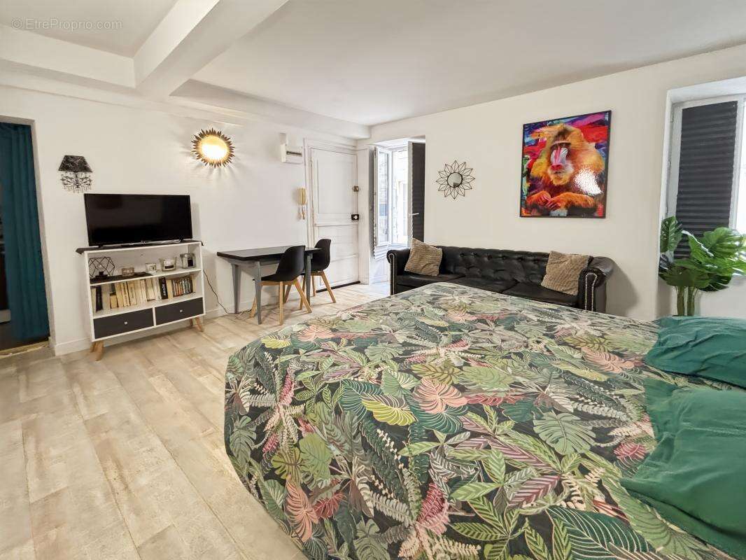 Appartement 80 m² à Saintes  - photo 2