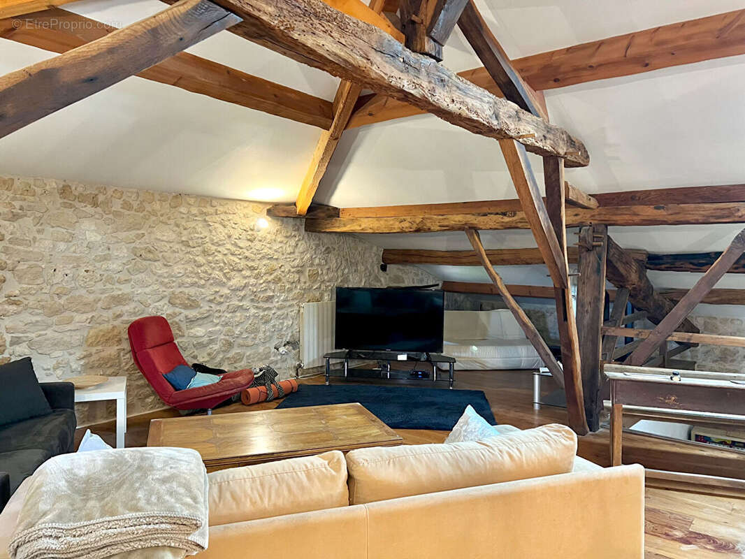 Maison à GENSAC