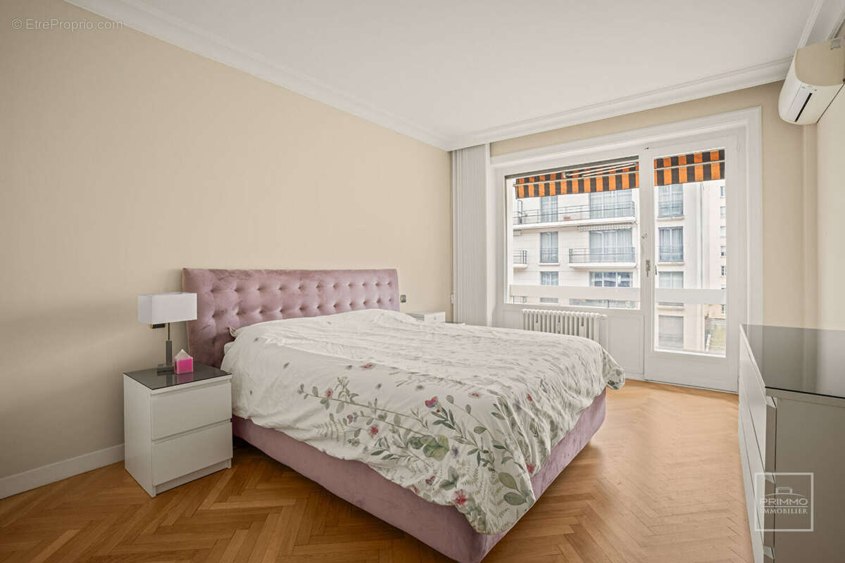 Lyon 6, 117.47m², deux balcons, garage - photo 7