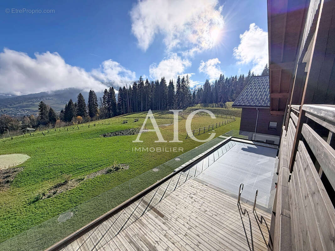 Appartement à COMBLOUX