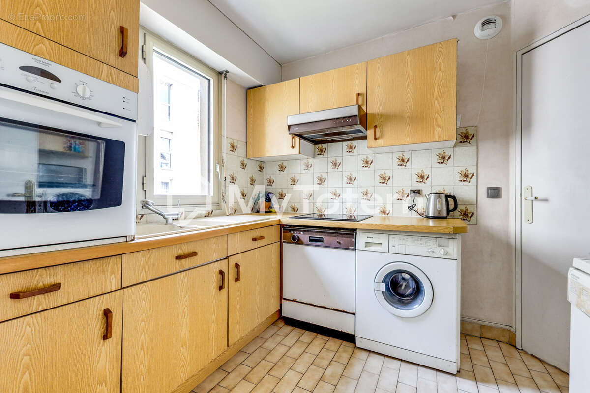 Appartement à PARIS-15E