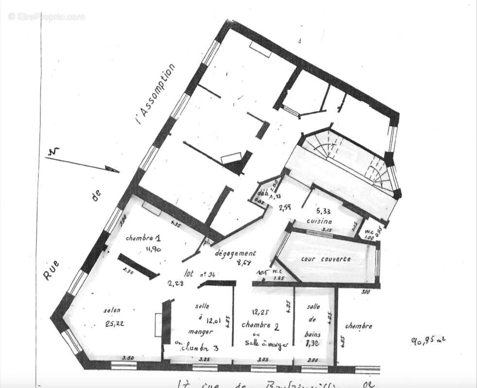 Appartement à PARIS-16E
