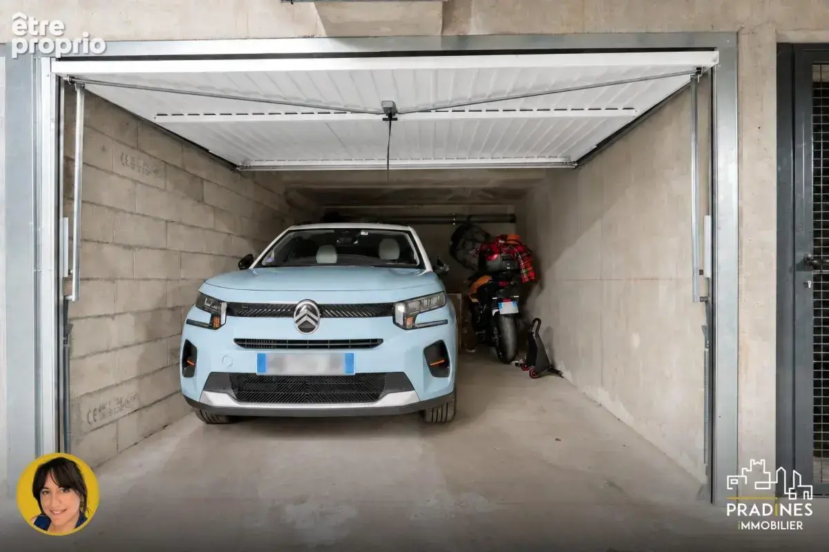 Pierre-Bénite - T3 lumineux de 70 m² avec balcon, parking, c - photo 12