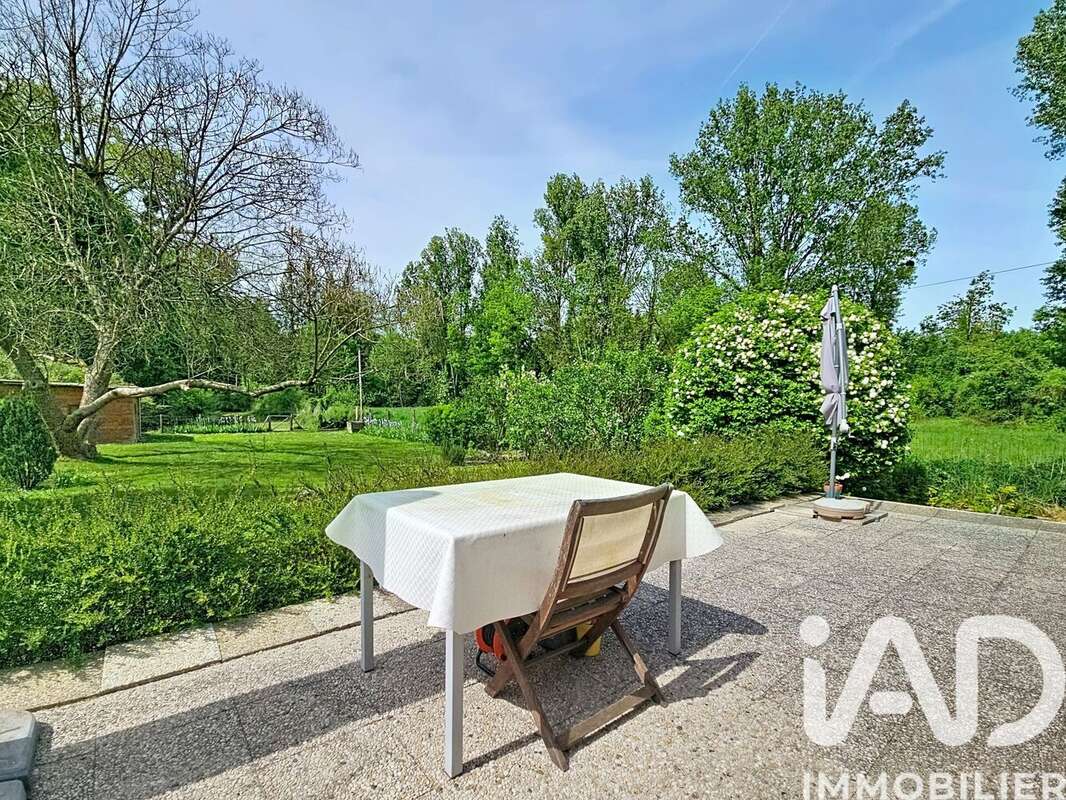 Maison 94 m² à Buno-Bonnevaux  - photo 3