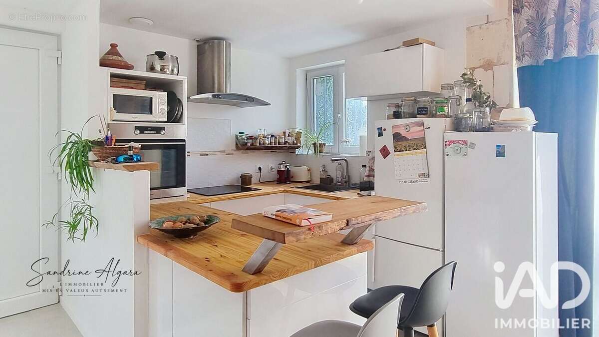 Maison 105 m² à Saint-Genis-De-Saintonge  - photo 8