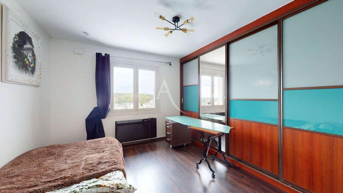 Maison à LE PLESSIS-ROBINSON