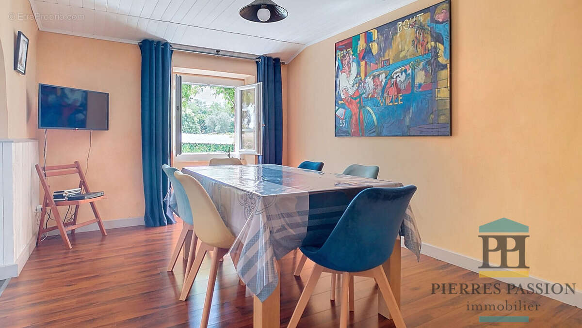 Maison à MONPRIMBLANC