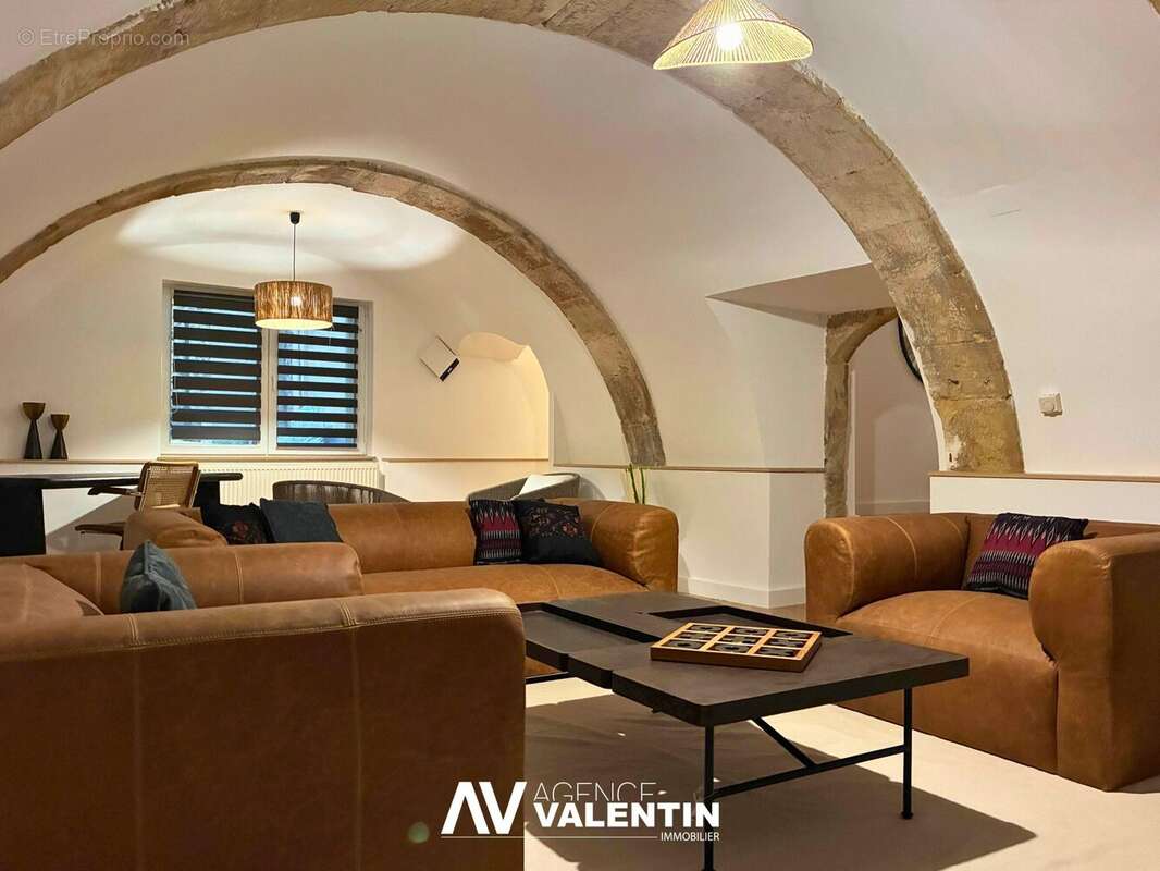 Appartement à ARS-SUR-MOSELLE