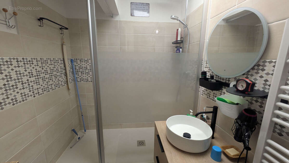 Rochefort Centre - Appartement T2 de 58 m² avec garage, cellier et possibilité de 2ème chambre - photo 10
