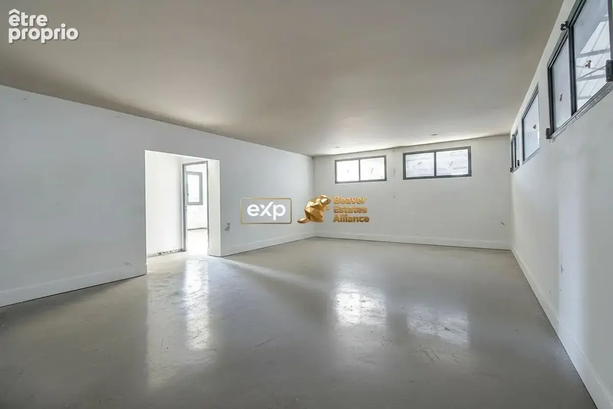 Commerce 140 m² à vendre à Orange (84100) - photo 4