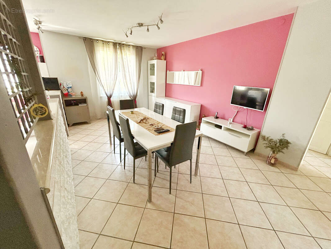 Appartement à GIVORS