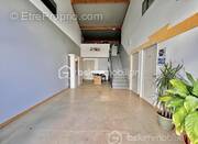 Commerce à COLOMBIERS