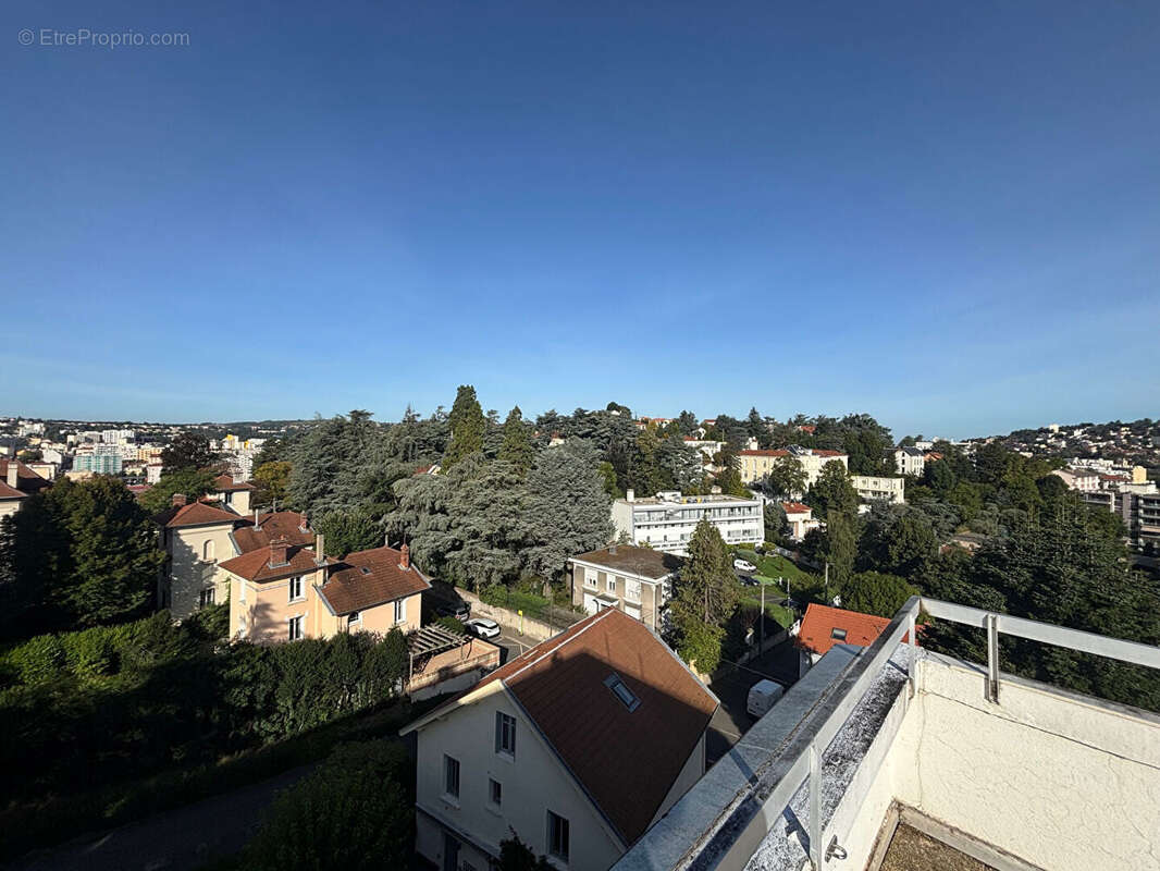 Appartement à SAINT-ETIENNE