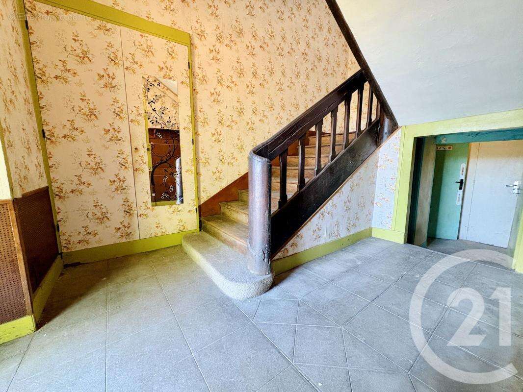 Maison 90 m² à Peyrat-De-Bellac  - photo 7