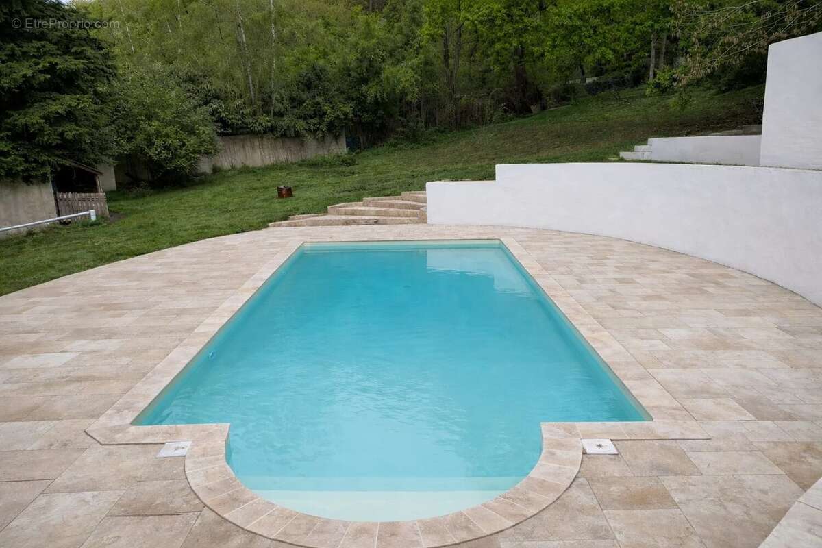 Maison à LEVIS-SAINT-NOM
