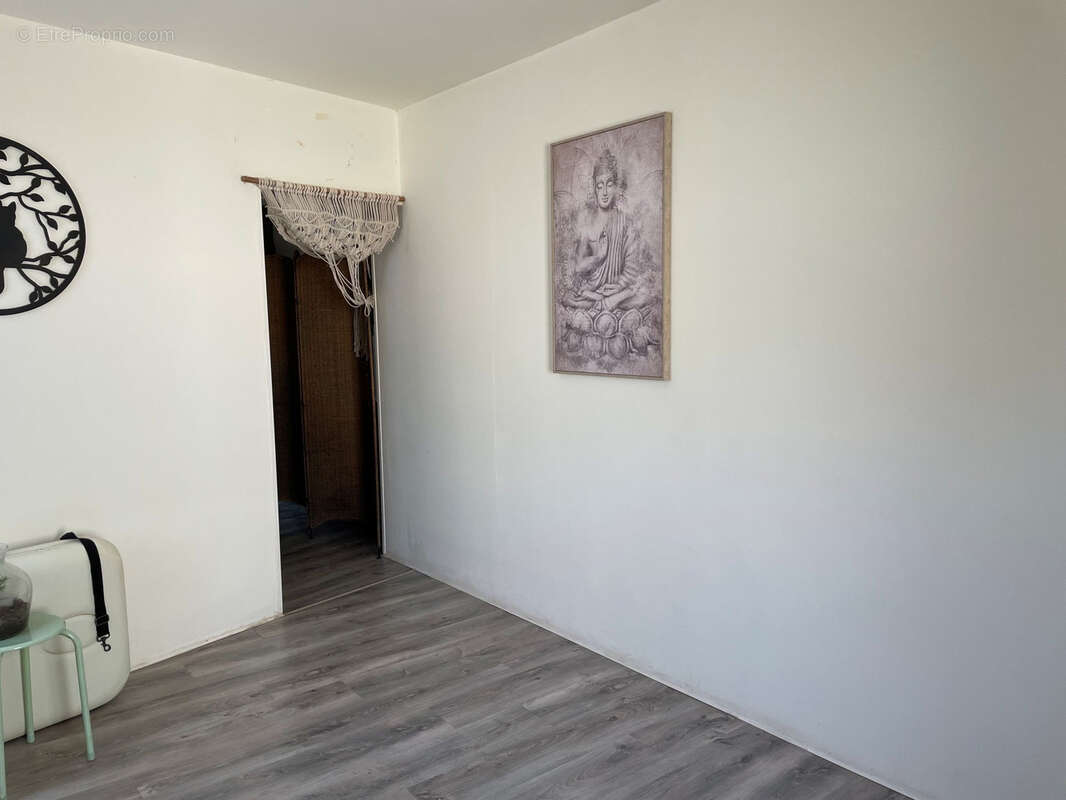 Maison à MORNAS
