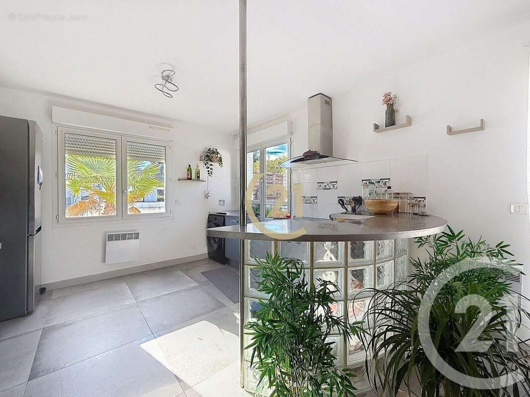 Maison à COURNONSEC