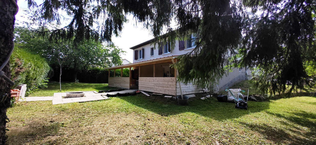 Maison à SAINT-GERMAIN-DES-FOSSES