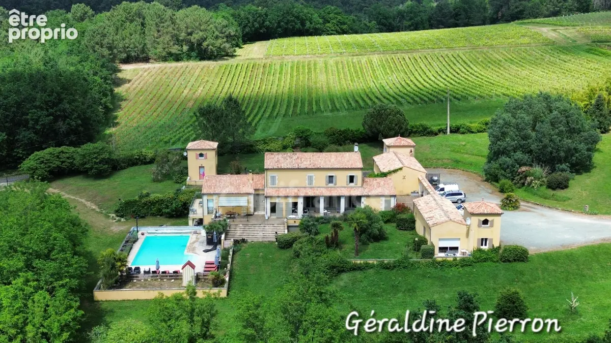 propriété de prestige d’environ 480 m² implantée sur un terrain de 3.4 hectares avec 2 gîtes et chambre d'hôte - photo 33