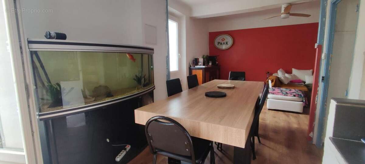 Maison à CAMPS-LA-SOURCE