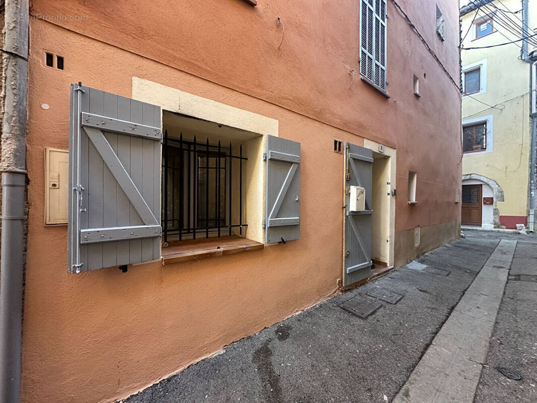 Appartement à SAINT-MAXIMIN-LA-SAINTE-BAUME