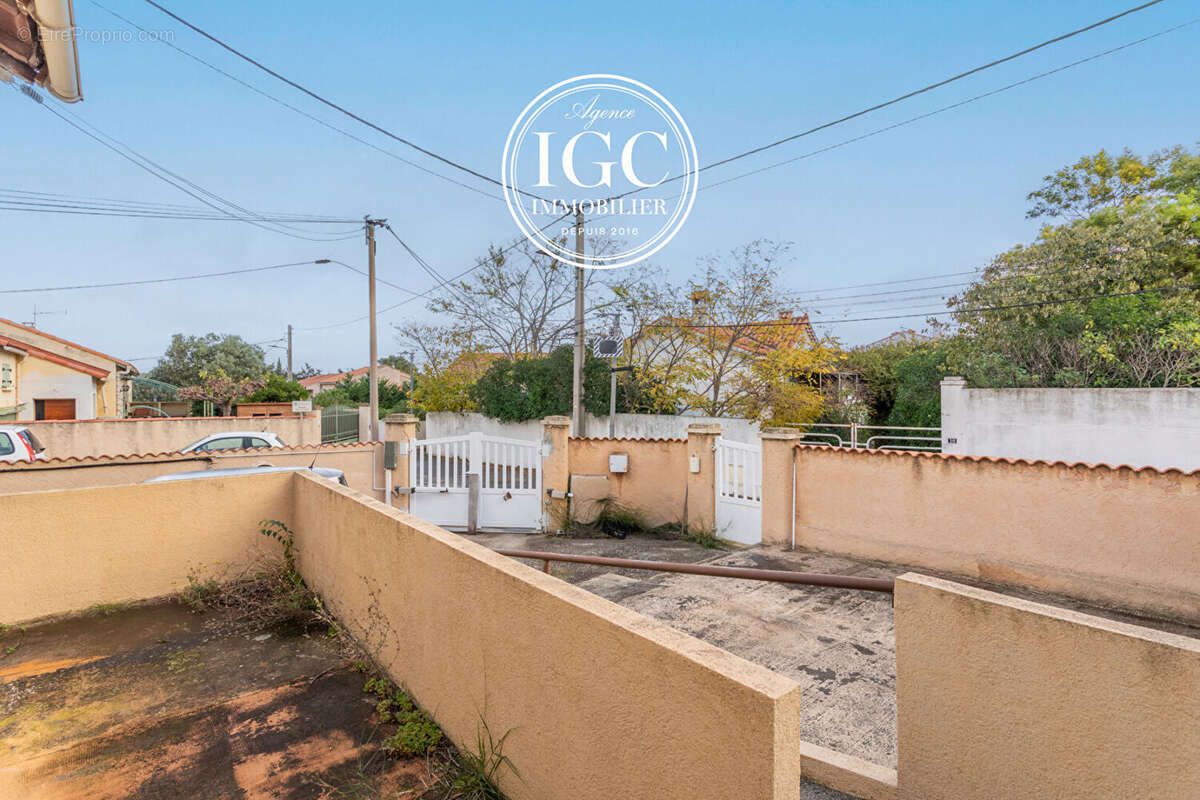 Maison à CHATEAUNEUF-LES-MARTIGUES