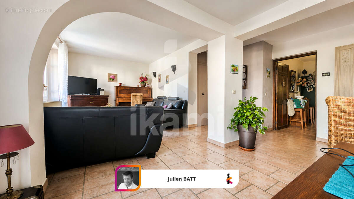 Maison à MONTELIMAR