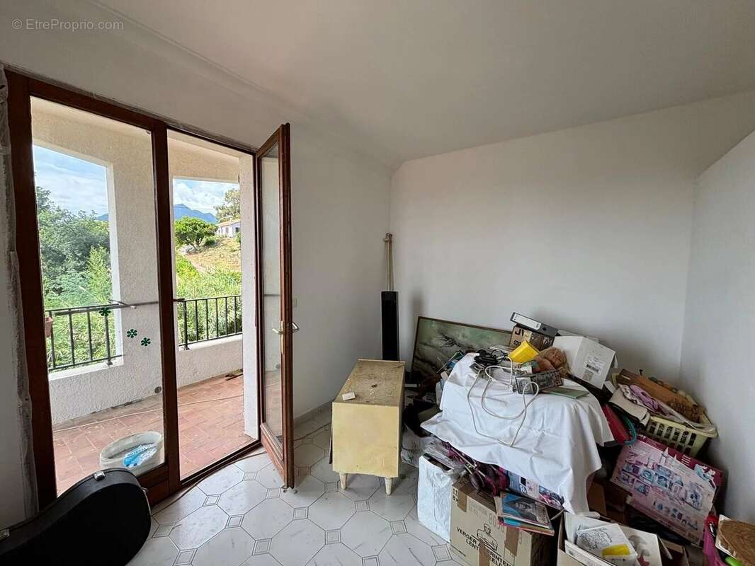 Maison à SANTA-LUCIA-DI-MORIANI