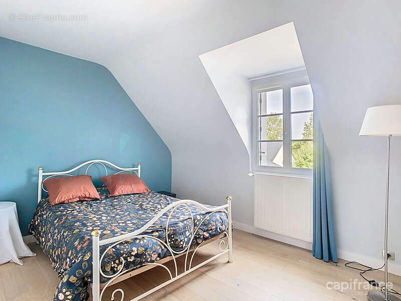 Maison à SAINT-CYR-SUR-LOIRE