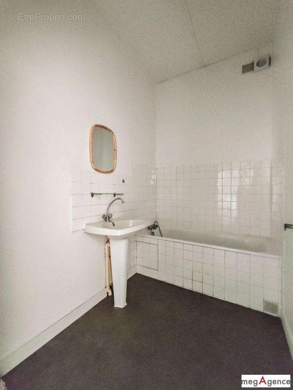 Appartement à FOUGERES