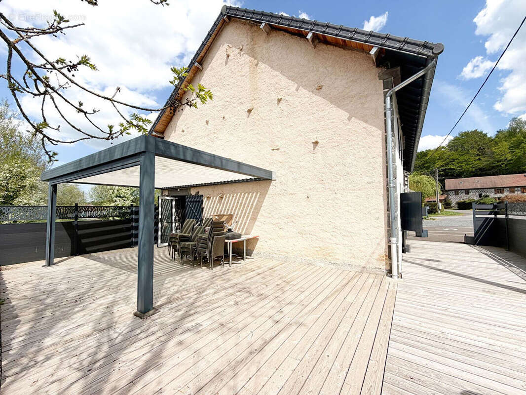 Appartement à MAZAYE
