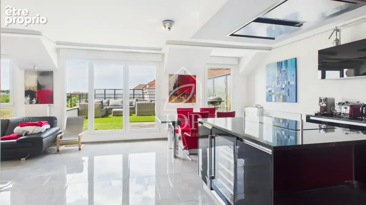 Grand T4 avec terrasse de 32 m2 et balcon   2 parkings en sous-sol - photo 4