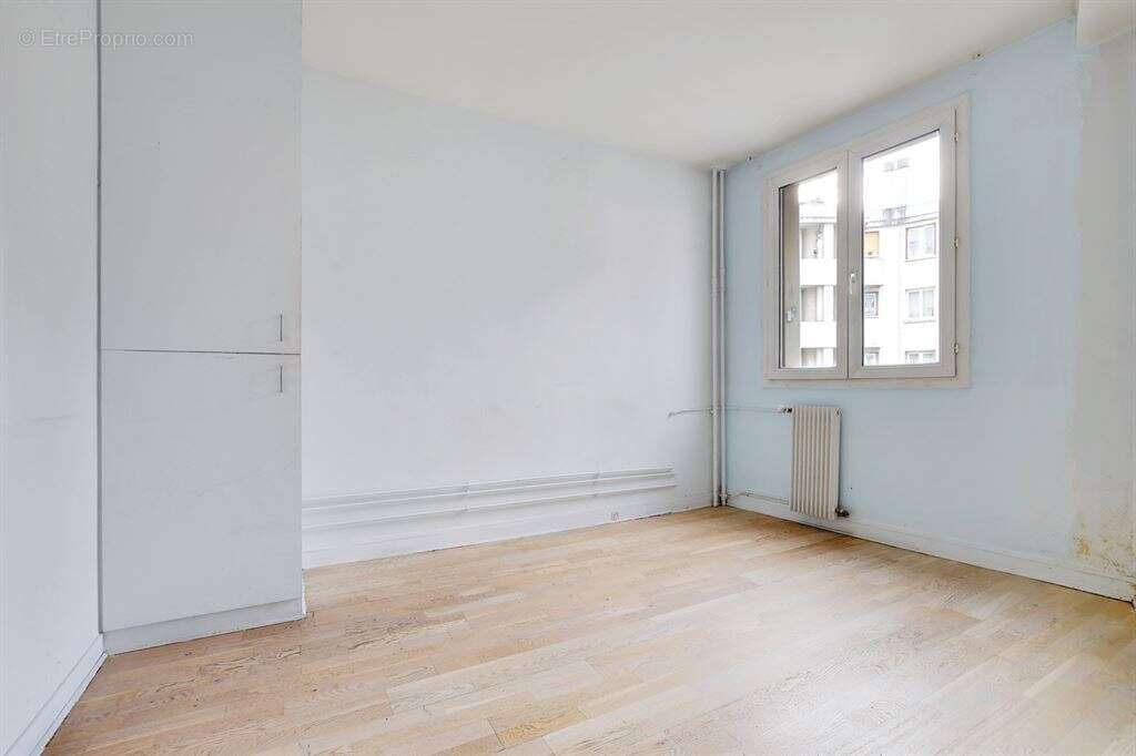 Appartement à PARIS-20E