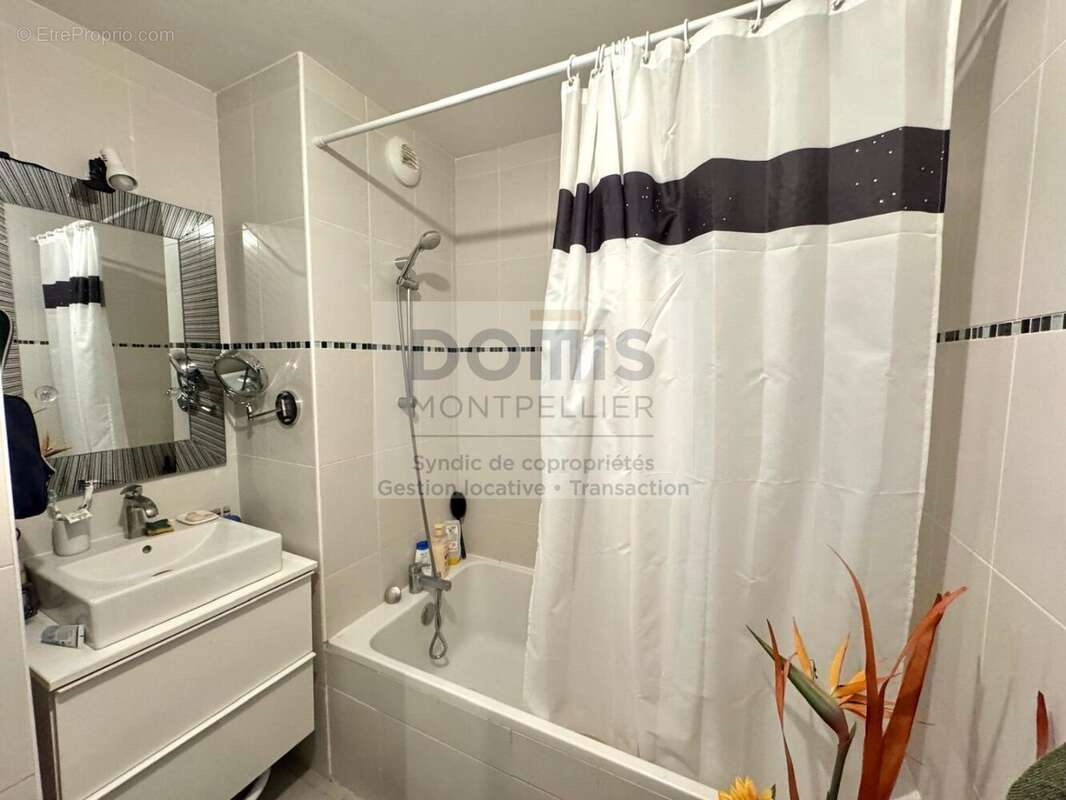 Appartement à JUVIGNAC