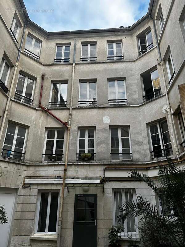 Appartement à PARIS-19E