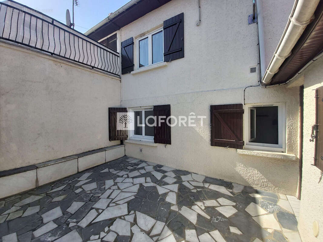 Maison à VILLEMOMBLE