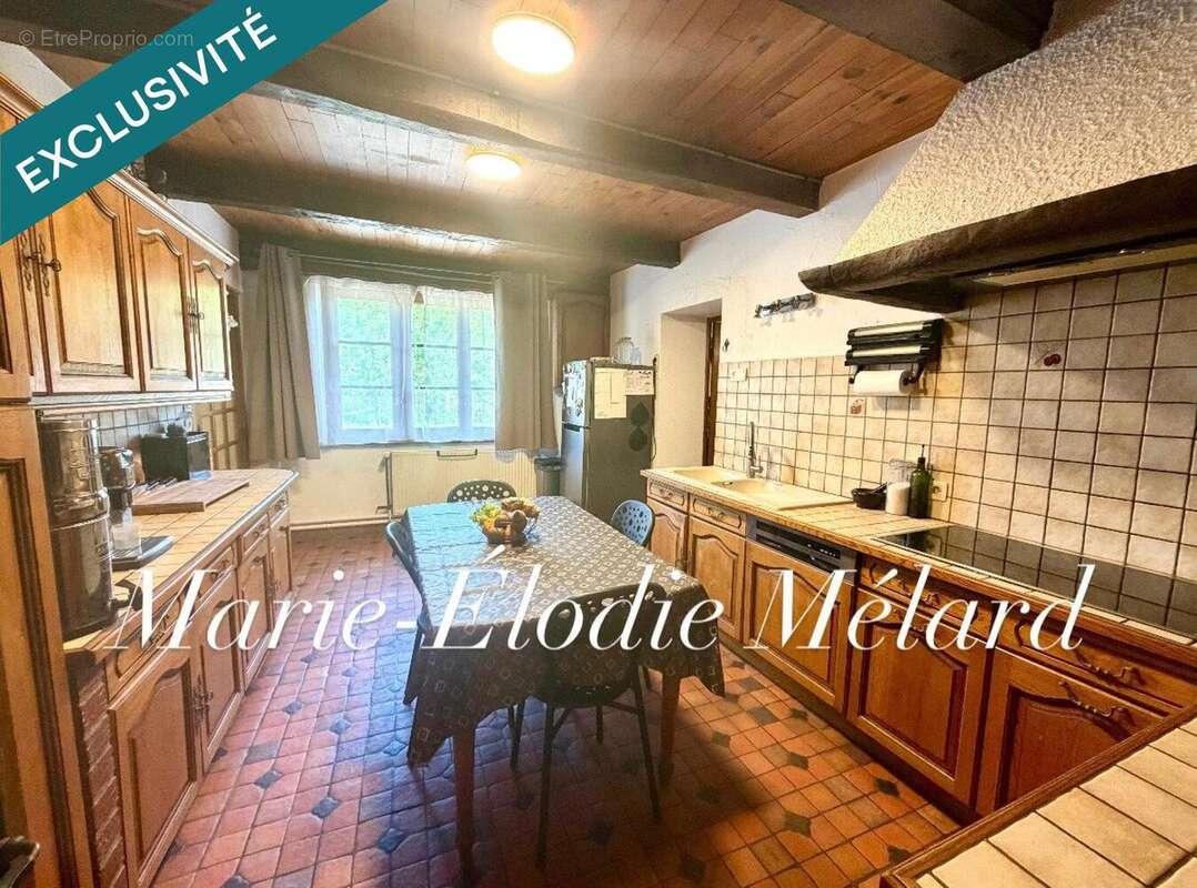 Maison 236 m² à Allondrelle-La-Malmaison  - photo 7