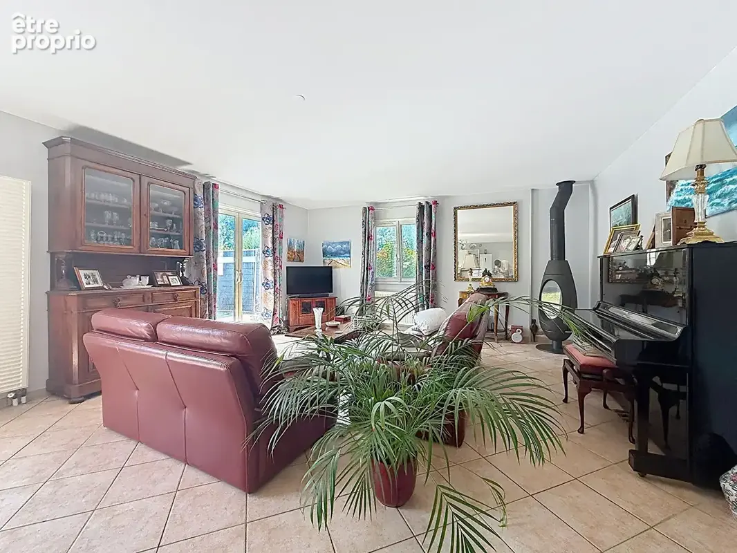 EXCLUSIVITE - LION-SUR-MER - maison de 6 chambres - photo 10